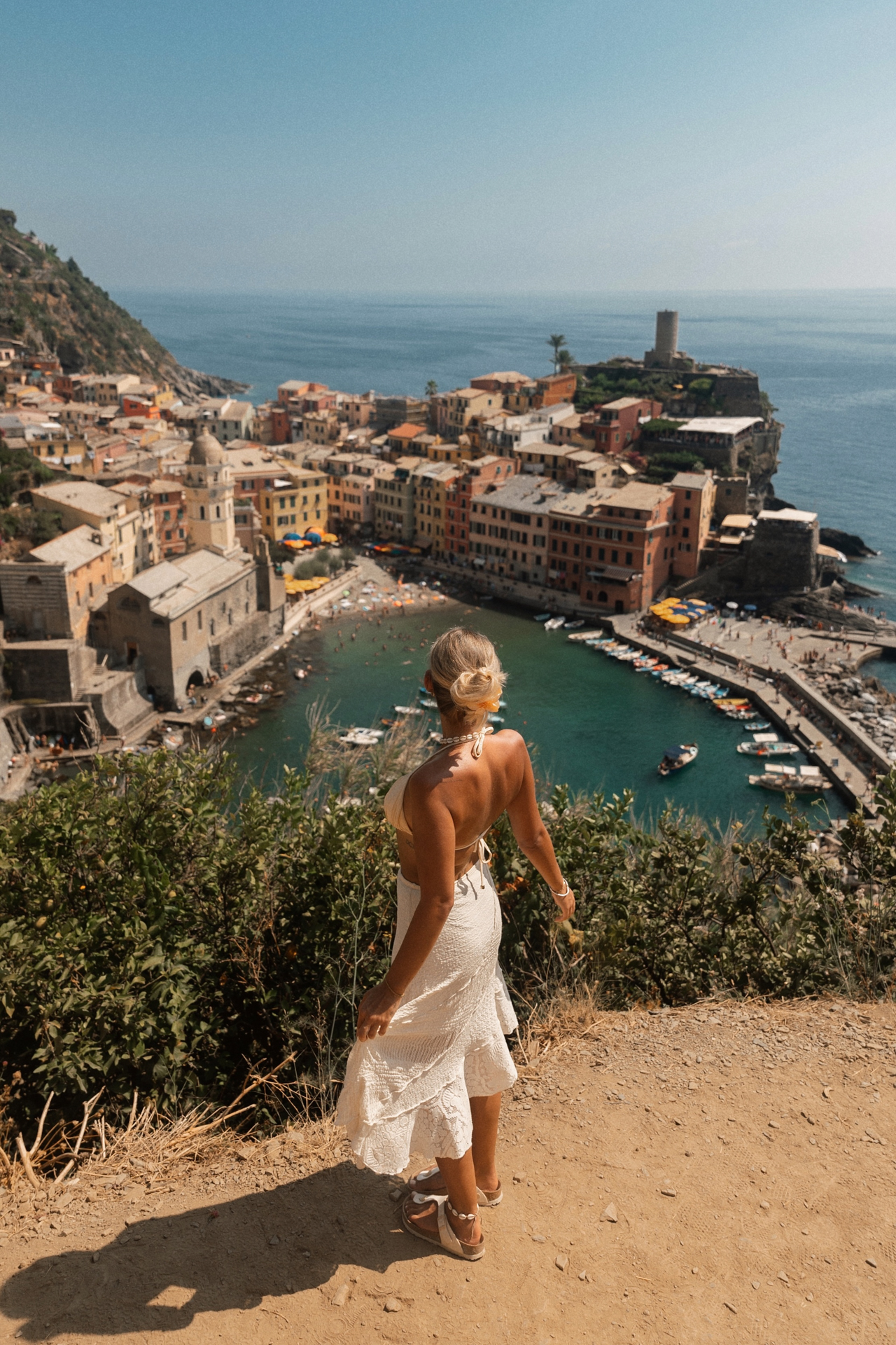 Overview of Vernazza in Cinque Terre
