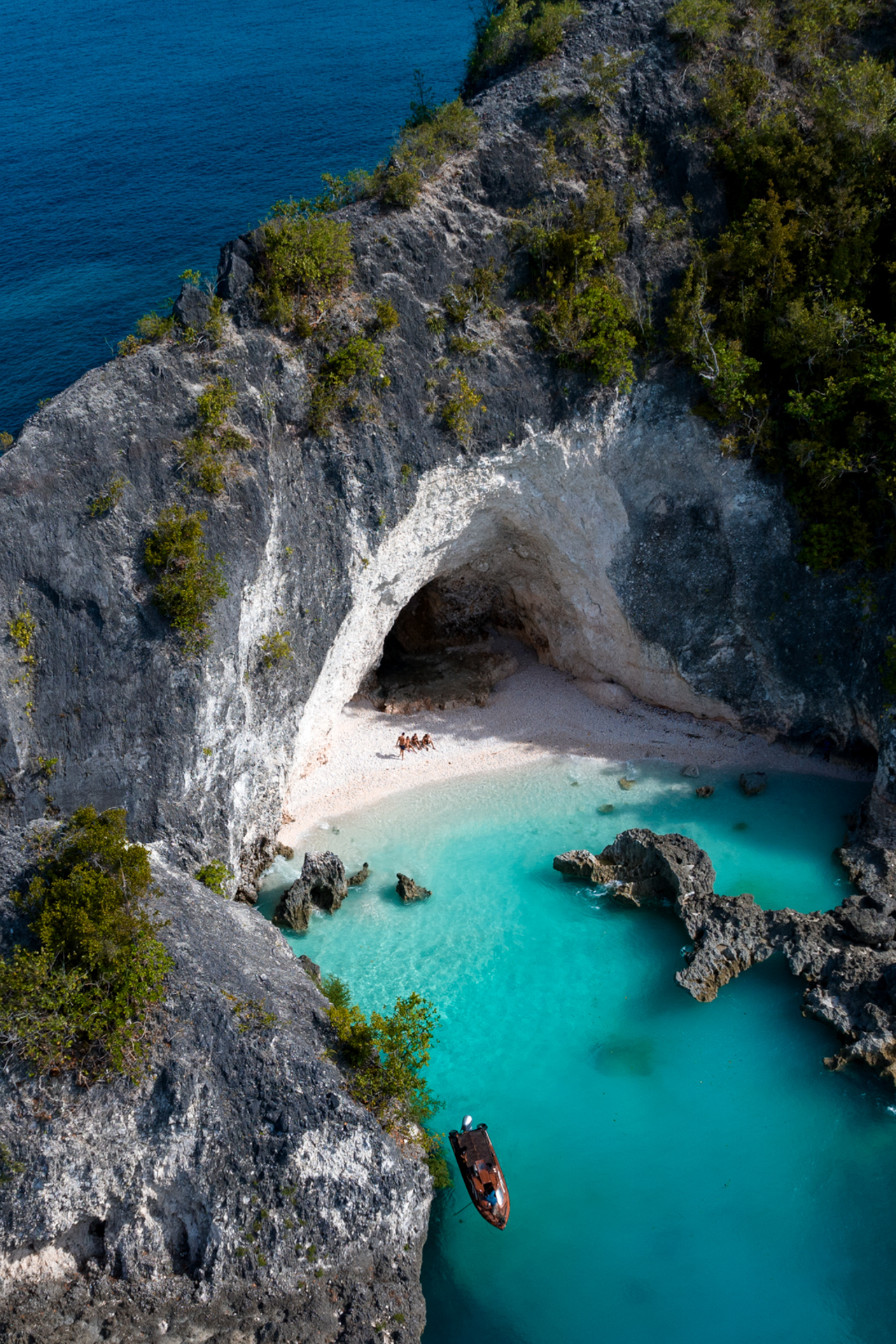 Indonesia Travel Guide
