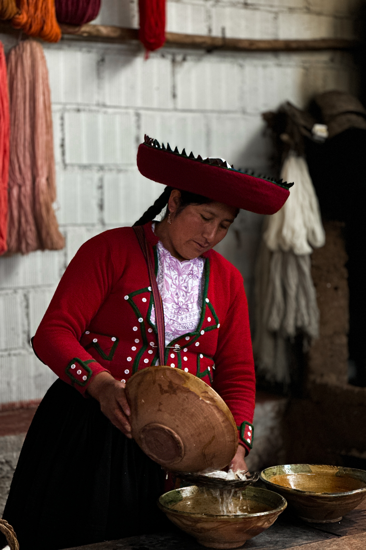 Visit the Amaru Wasi Weaving Center in Chinchero