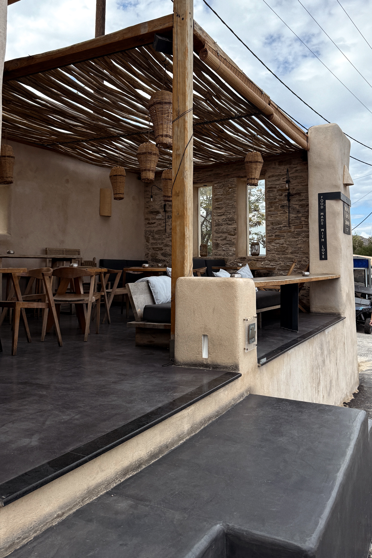 Cantina del Mar iin Ios, Greece