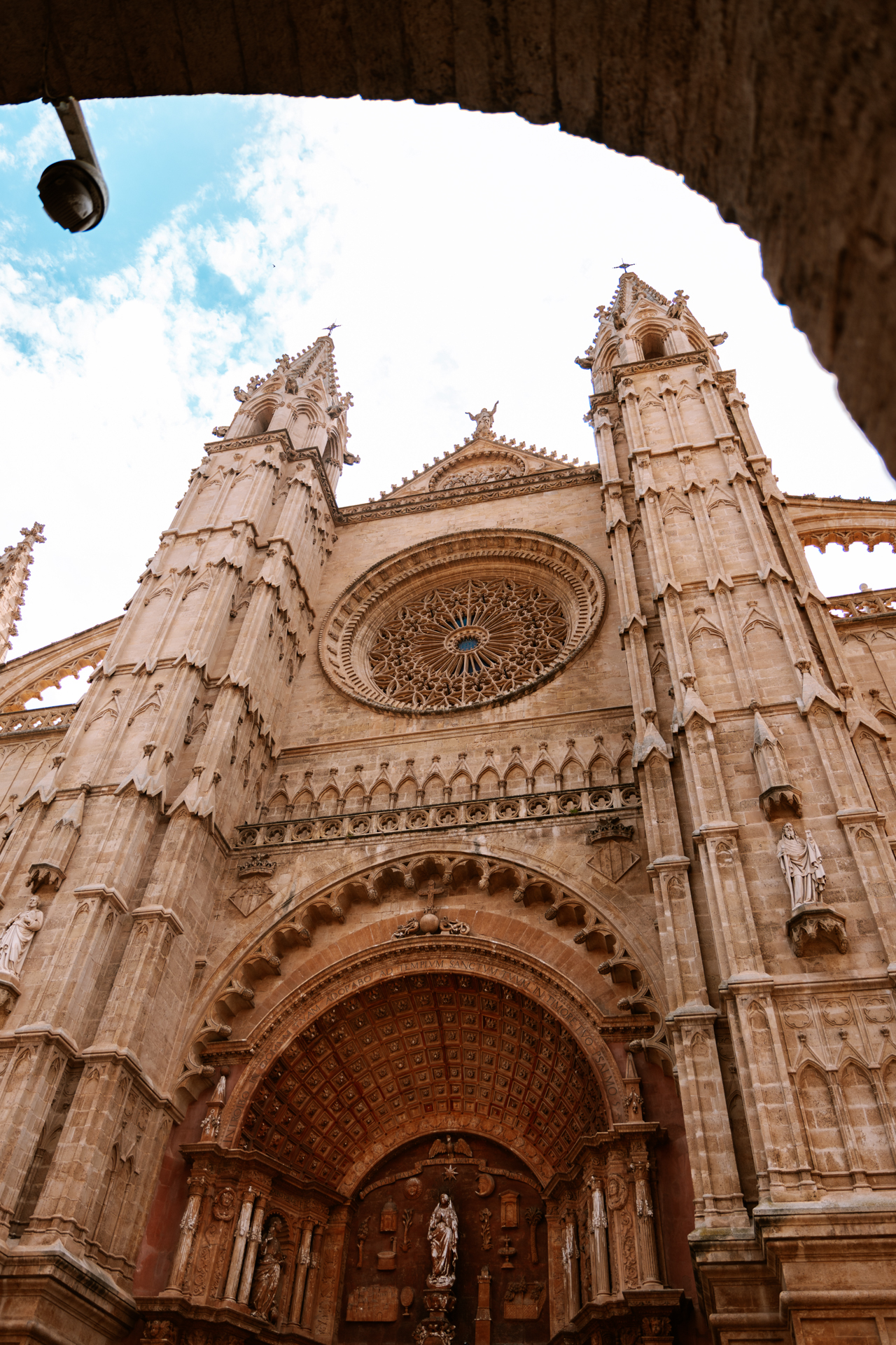 The impressive façade of Palma Cathedral